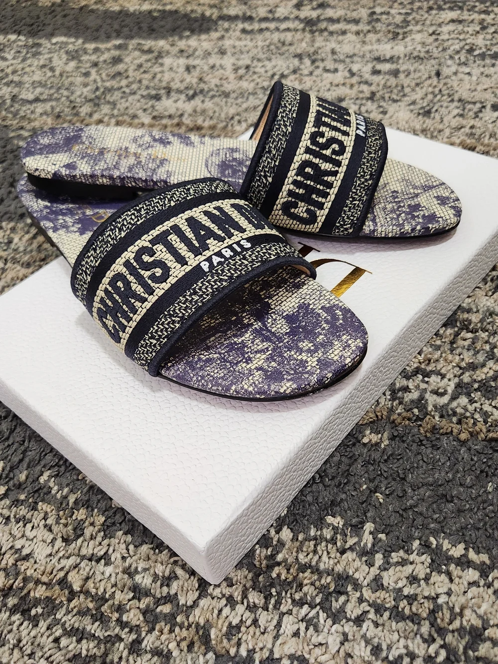 CD Sandles